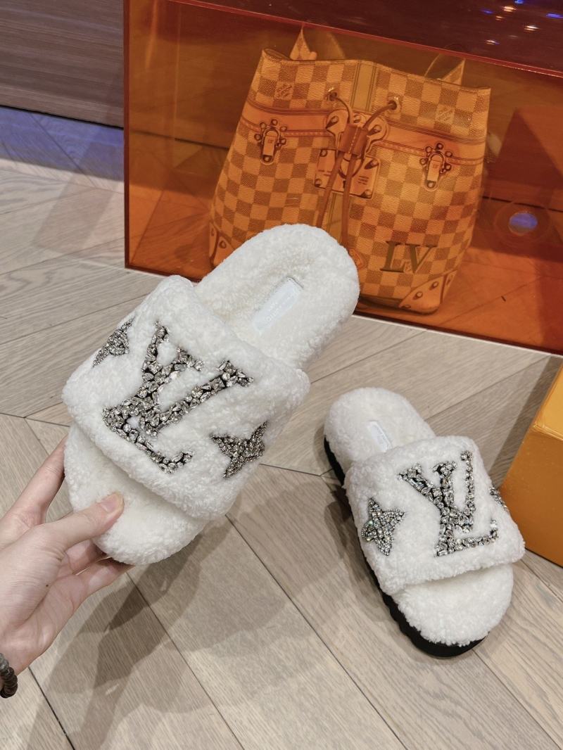 Louis Vuitton Slippers